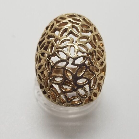 Gold Flower Shape Ring - Picture 4 of 7